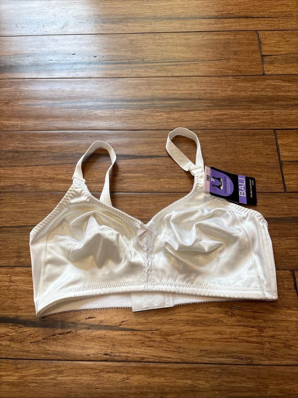 Bali Comfort-U Back Double Support Wireless 38D White NWT Style 3820 - Picture 1 of 6